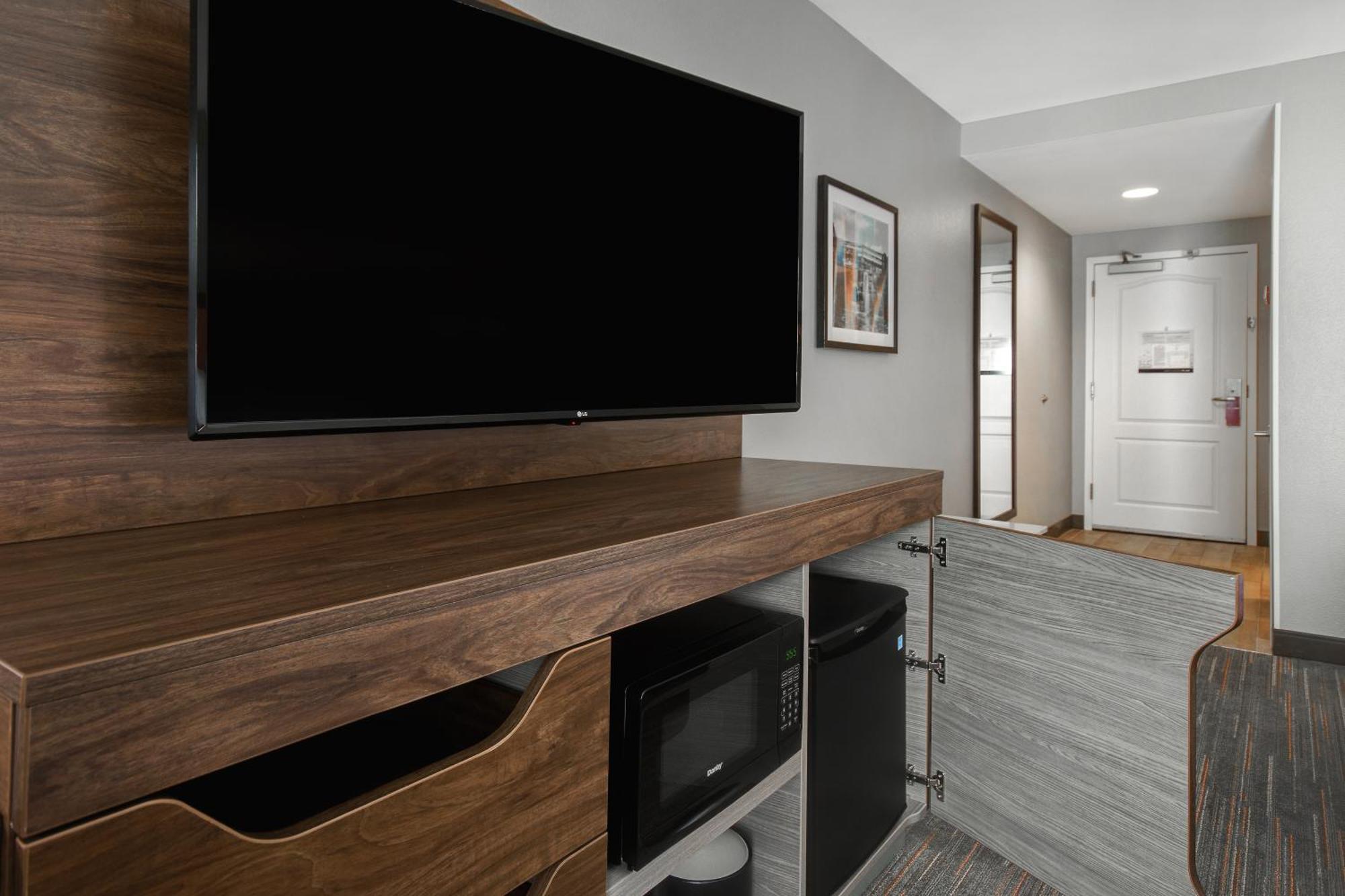 Hampton Inn & Suites Йонкърс Стая снимка
